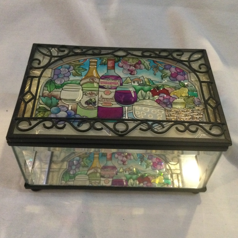 Decorative Glass Wine Themed Jewelry Box - BEAUTIFUL